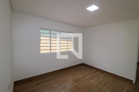 Sala de TV de casa para alugar com 2 quartos, 80m² em Vila Carrão, São Paulo