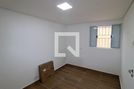 Quarto 2 de casa para alugar com 2 quartos, 60m² em Vila Carrão, São Paulo