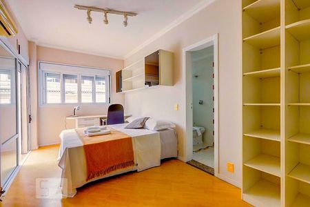 Apartamento para alugar com 300m², 4 quartos e 2 vagas Apartamento para alugar com 300m², 4 quartos e 2 vagasSuite 1 - Armarios