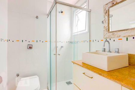 Apartamento para alugar com 300m², 4 quartos e 2 vagas Apartamento para alugar com 300m², 4 quartos e 2 vagasSuite 3 - Banheiro