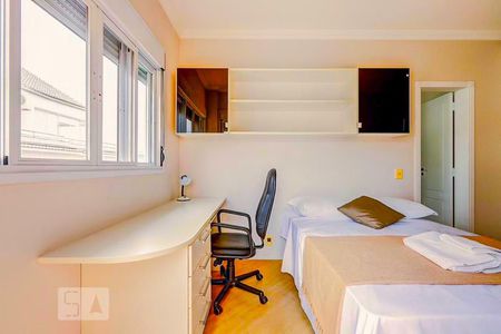 Apartamento para alugar com 300m², 4 quartos e 2 vagas Apartamento para alugar com 300m², 4 quartos e 2 vagasSuite 1