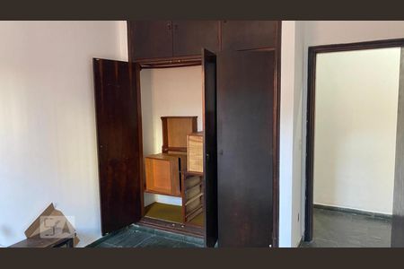 Casa para alugar com 300m², 4 quartos e 4 vagasQuarto