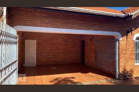 Casa para alugar com 300m², 4 quartos e 4 vagasFachada da casa