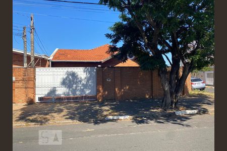 Casa para alugar com 300m², 4 quartos e 4 vagasFachada da casa