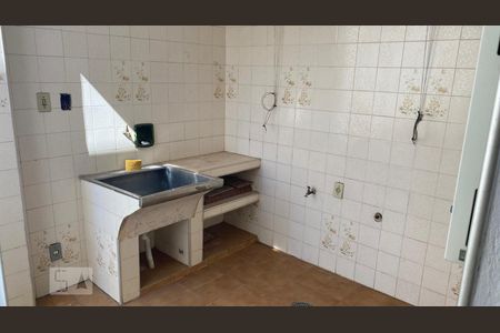 Casa para alugar com 300m², 4 quartos e 4 vagasLavanderia