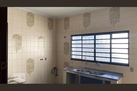 Casa para alugar com 300m², 4 quartos e 4 vagasCozinha