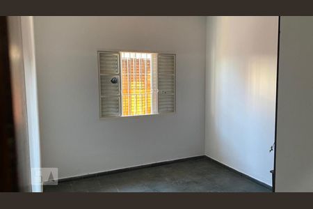 Casa para alugar com 300m², 4 quartos e 4 vagasQuarto