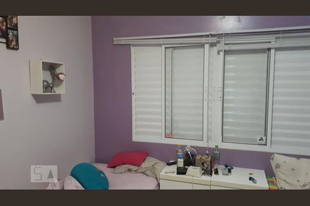 Casa à venda com 220m², 4 quartos e 3 vagas Casa à venda com 220m², 4 quartos e 3 vagasQuarto 2