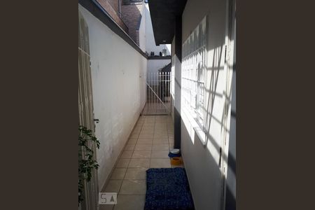 Casa à venda com 220m², 4 quartos e 3 vagas Casa à venda com 220m², 4 quartos e 3 vagasÁrea Externa