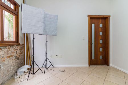 Casa para alugar com 70m², 2 quartos e sem vaga Casa para alugar com 70m², 2 quartos e sem vagaDormitório2