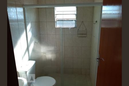 Banheiro de apartamento para alugar com 2 quartos, 57m² em Parque Continental Ii, Guarulhos
