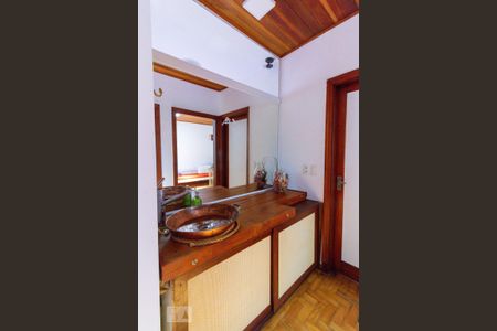 Pia de casa à venda com 3 quartos, 208m² em Vila Mariana, São Paulo