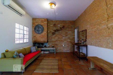 Casa à venda com 3 quartos, 208m² em Vila Mariana, São Paulo