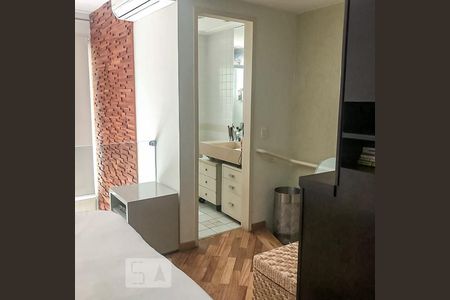 Suíte  de apartamento à venda com 1 quarto, 50m² em Vila Nova Conceição, São Paulo