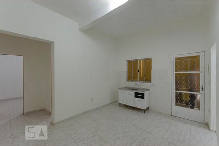 Cozinha de casa para alugar com 1 quarto, 45m² em Jardim Iva, São Paulo
