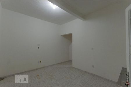 Cozinha de casa para alugar com 1 quarto, 45m² em Jardim Iva, São Paulo