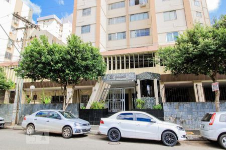 Apartamento para alugar com 85m², 3 quartos e 1 vaga Apartamento para alugar com 85m², 3 quartos e 1 vagaFachada e portaria