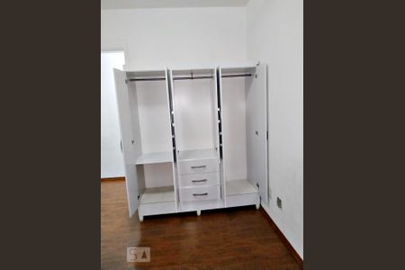 Quarto 2 - Armários de apartamento para alugar com 2 quartos, 45m² em Jardim Modelo, São Paulo