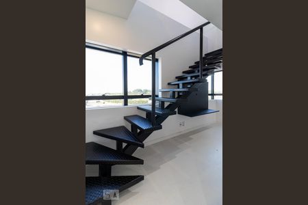 Escadas de apartamento para alugar com 1 quarto, 50m² em Bethaville I, Barueri