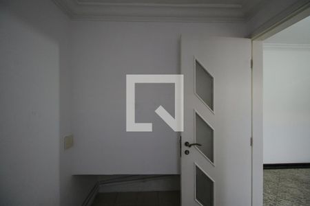 Casa para alugar com 200m², 3 quartos e 3 vagasEscritório