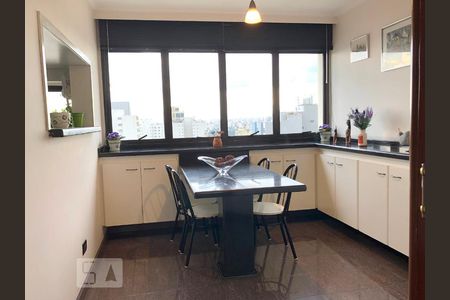 Apartamento à venda com 254m², 4 quartos e 4 vagasCopa