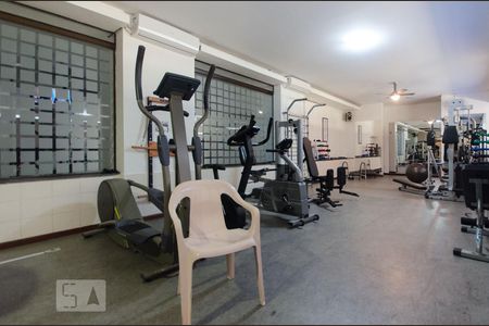 Apartamento à venda com 254m², 4 quartos e 4 vagasAcademia