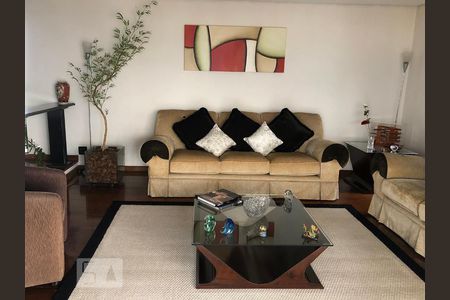 Apartamento à venda com 254m², 4 quartos e 4 vagasSala