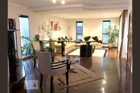 Apartamento à venda com 254m², 4 quartos e 4 vagasSala