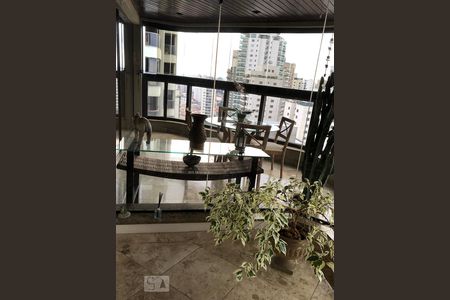 Apartamento à venda com 254m², 4 quartos e 4 vagasSacada