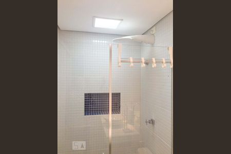 Studio para alugar com 27m², 1 quarto e sem vaga Studio para alugar com 27m², 1 quarto e sem vagaBanheiro