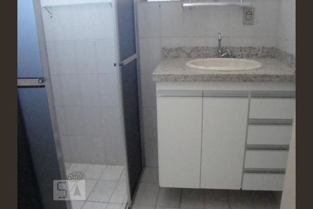 Banheiro de apartamento para alugar com 1 quarto, 47m² em Centro, Campinas