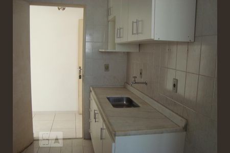 Cozinha de apartamento para alugar com 1 quarto, 47m² em Centro, Campinas