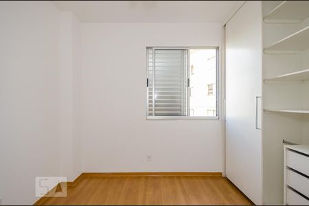 Apartamento à venda com 90m², 3 quartos e 2 vagasQuarto 3
