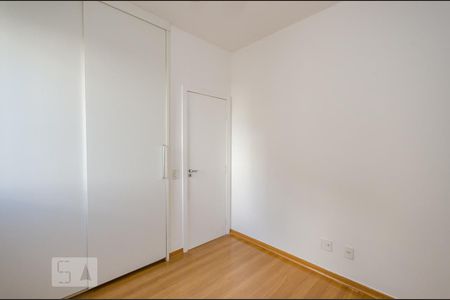 Apartamento à venda com 90m², 3 quartos e 2 vagasQuarto 3