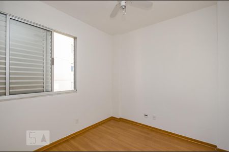 Apartamento à venda com 90m², 3 quartos e 2 vagasQuarto 2