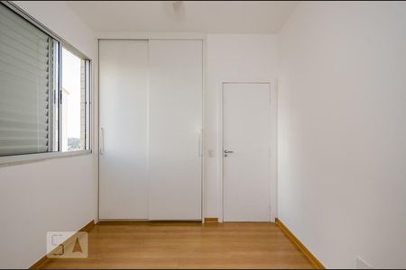 Apartamento à venda com 90m², 3 quartos e 2 vagasQuarto 3