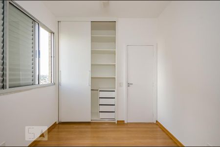 Apartamento à venda com 90m², 3 quartos e 2 vagasQuarto 3