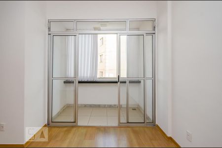 Sala de apartamento à venda com 3 quartos, 90m² em Buritis, Belo Horizonte