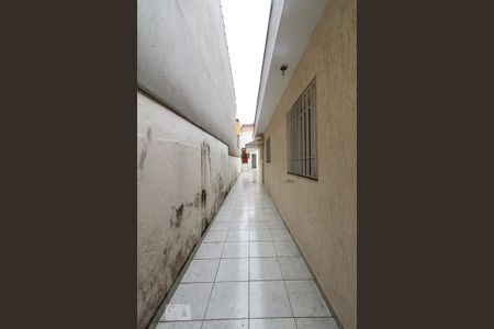 Casa à venda com 170m², 3 quartos e 3 vagasCorredor externo