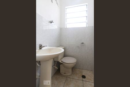 Casa à venda com 170m², 3 quartos e 3 vagasBanheiro de Serviço