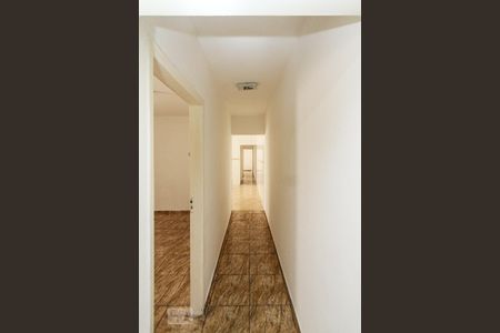 Corredor de casa à venda com 3 quartos, 170m² em Vila Ivone, São Paulo