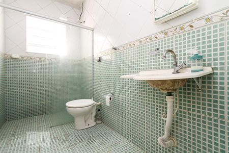 Banheiro de casa à venda com 3 quartos, 170m² em Vila Ivone, São Paulo