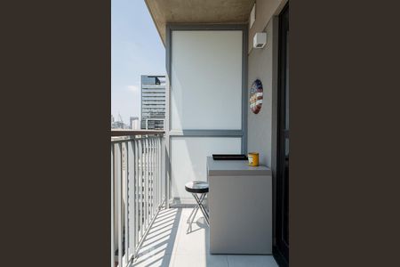 Studio à venda com 30m², 1 quarto e sem vagaVaranda