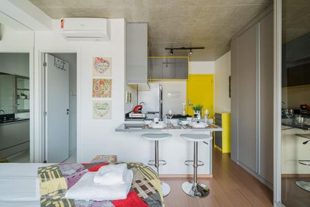 Quarto de kitnet/studio à venda com 1 quarto, 30m² em República, São Paulo