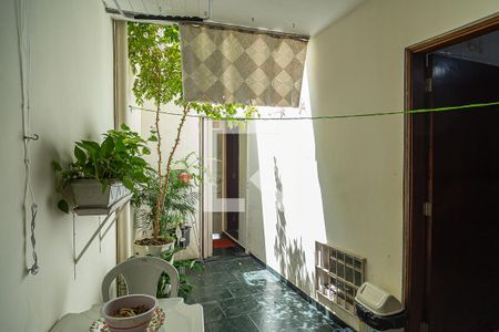 Casa à venda com 100m², 2 quartos e 2 vagasÁrea de Serviço