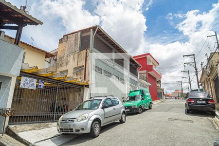 Casa à venda com 100m², 2 quartos e 2 vagasFachada