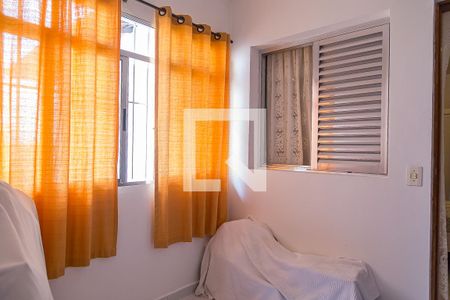 Casa à venda com 100m², 2 quartos e 2 vagasQuarto 3