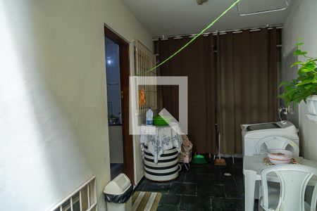 Casa à venda com 100m², 2 quartos e 2 vagasÁrea de Serviço