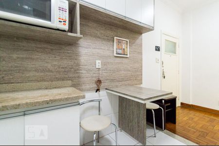 Apartamento à venda com 70m², 2 quartos e sem vagaCozinha