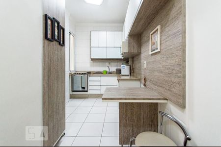 Apartamento à venda com 70m², 2 quartos e sem vagaCozinha